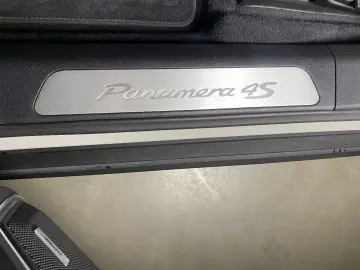 Panamera 4S E-Hybrid Sport Turismo | Head-Up |