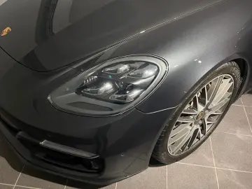 Panamera Sport Turismo 4 E-Hybrid Platinum Edit