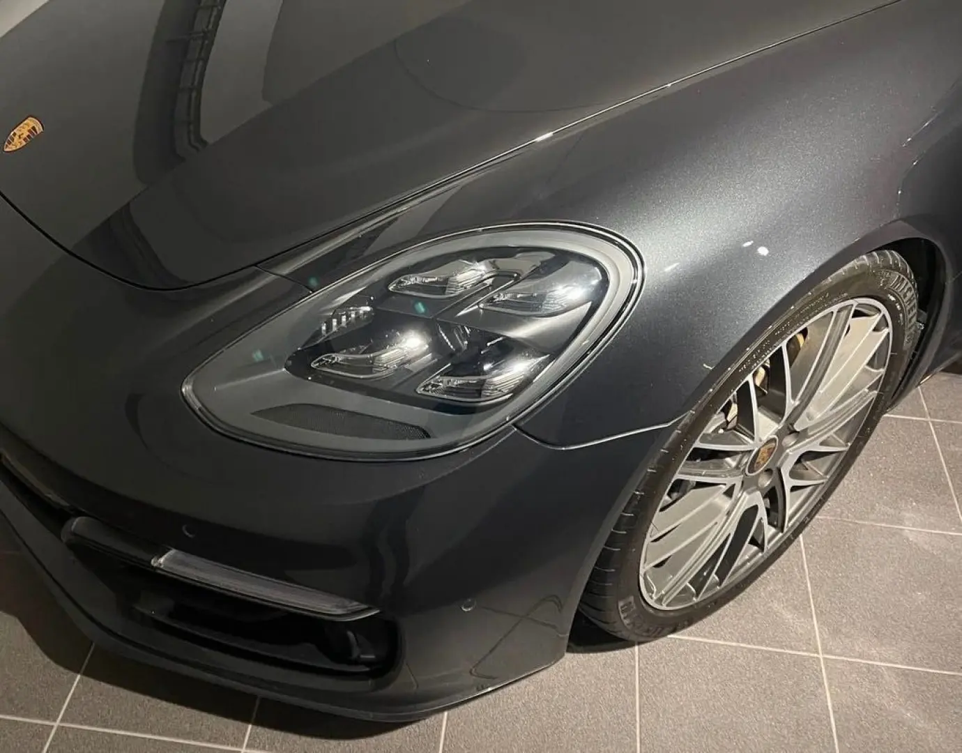 Panamera Sport Turismo 4 E-Hybrid Platinum Edit