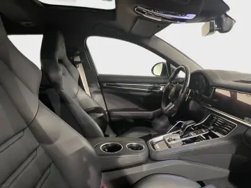 Panamera Sport Turismo 4 E-Hybrid Platinum Edit