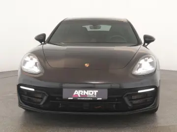 Panamera 4 Platinum Edition 4+1 Sportabgas 21