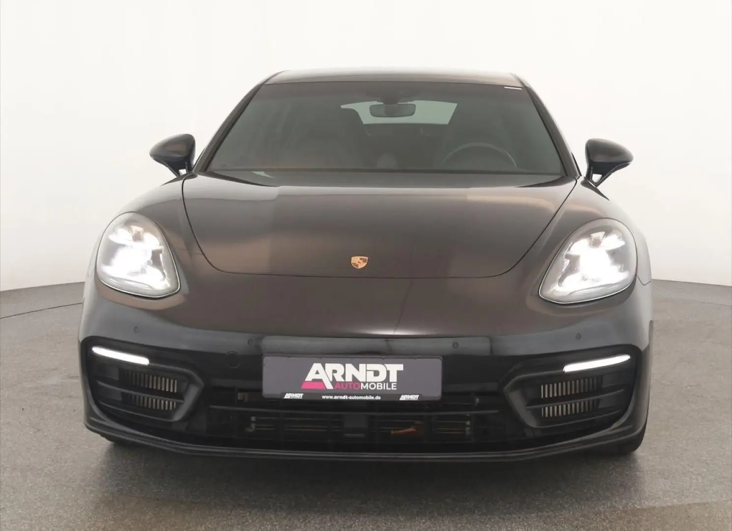 Panamera 4 Platinum Edition 4+1 Sportabgas 21