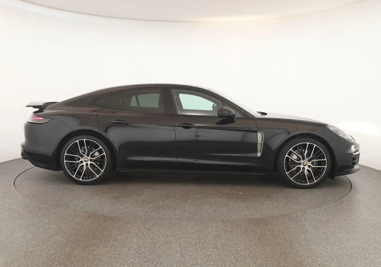 Panamera 4 Platinum Edition 4+1 Sportabgas 21