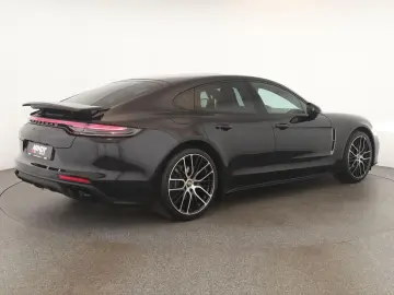 Panamera 4 Platinum Edition 4+1 Sportabgas 21