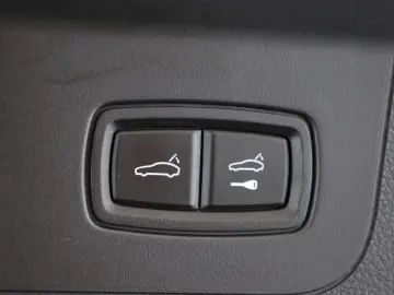 Panamera 4 Platinum Edition 4+1 Sportabgas 21