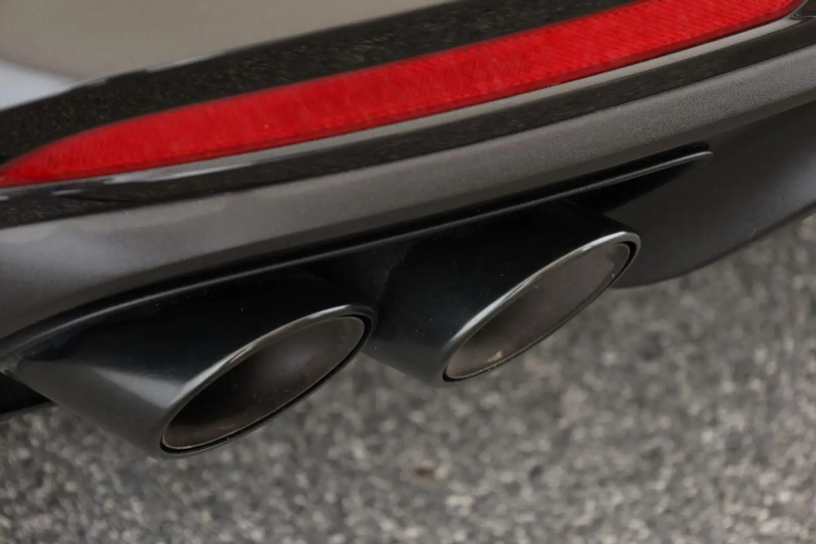 Panamera 4 Platinum Edition 4+1 Sportabgas 21