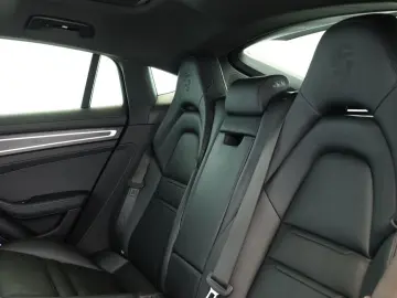 Panamera 4 Platinum Edition 4+1 Sportabgas 21
