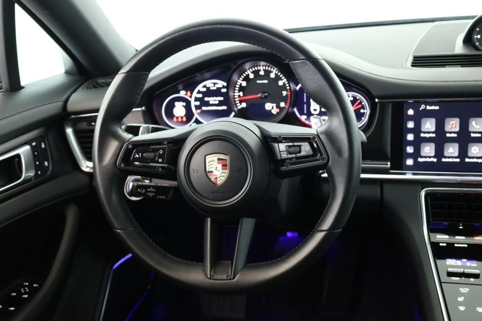 Panamera 4 Platinum Edition 4+1 Sportabgas 21