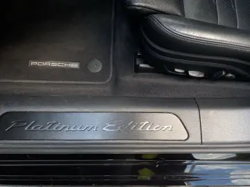 Panamera 4 E-Hybrid Sport Turismo Platinum Ed. |