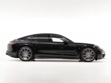 Panamera 4 E-Hybrid Platinum Edition