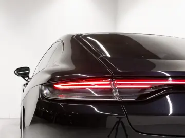 Panamera 4 E-Hybrid Platinum Edition