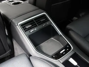 Panamera 4 E-Hybrid Platinum Edition
