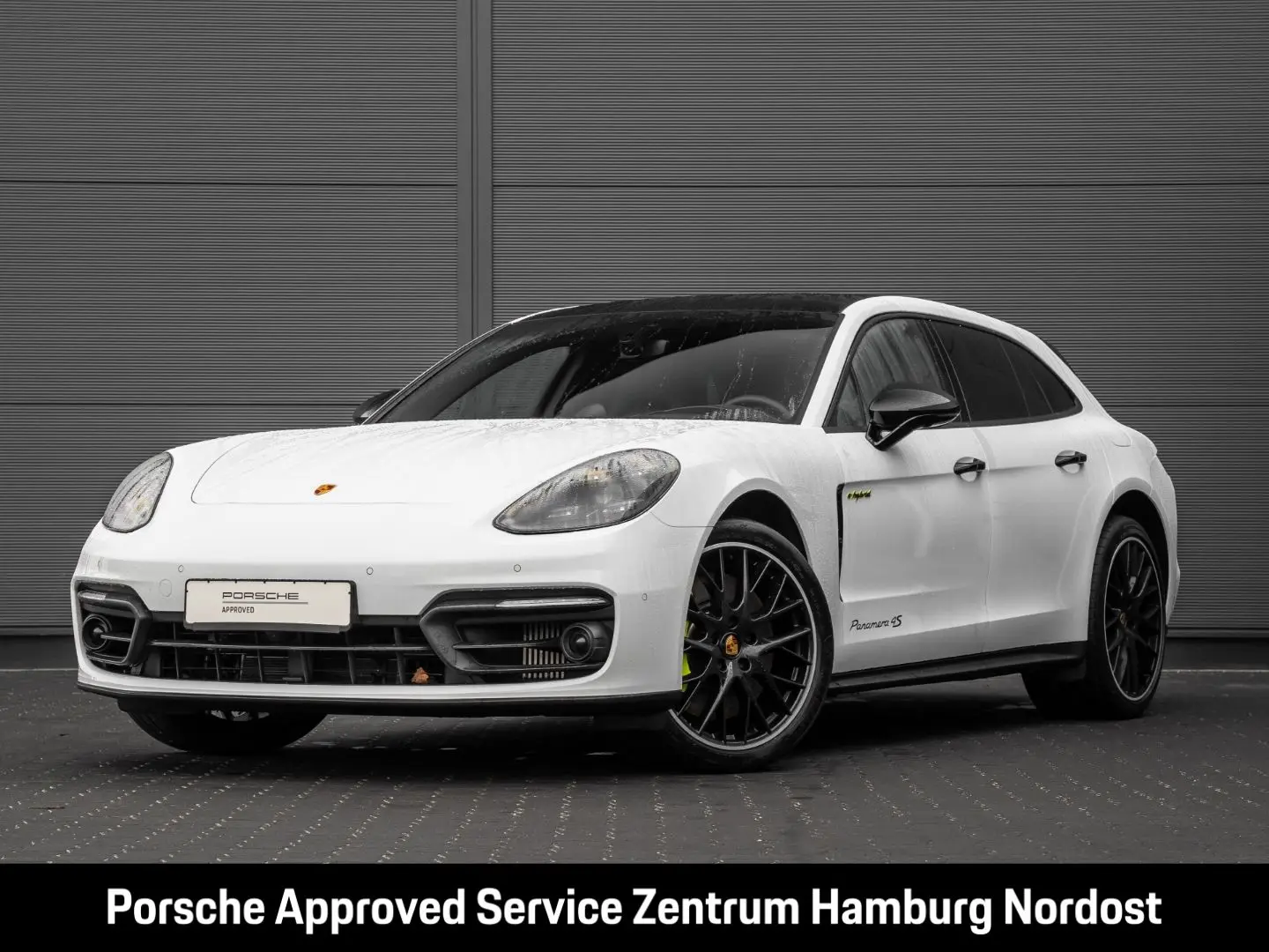 Panamera 4S E-Hybrid Sport Turismo Sportabgasan.