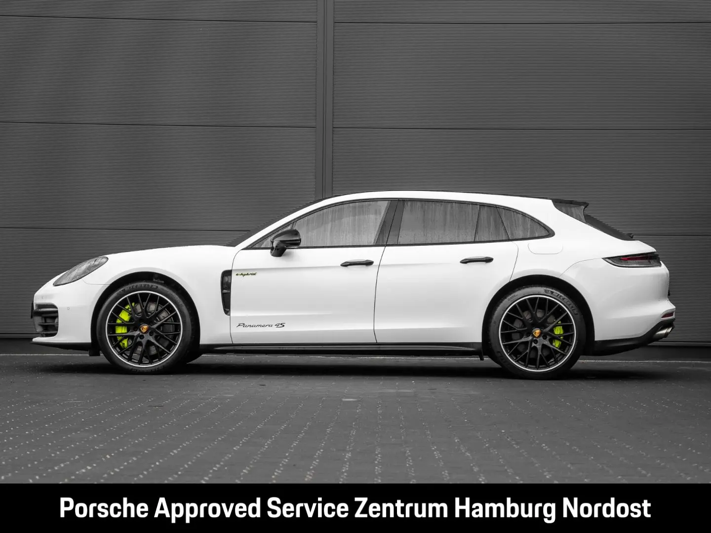 Panamera 4S E-Hybrid Sport Turismo Sportabgasan.