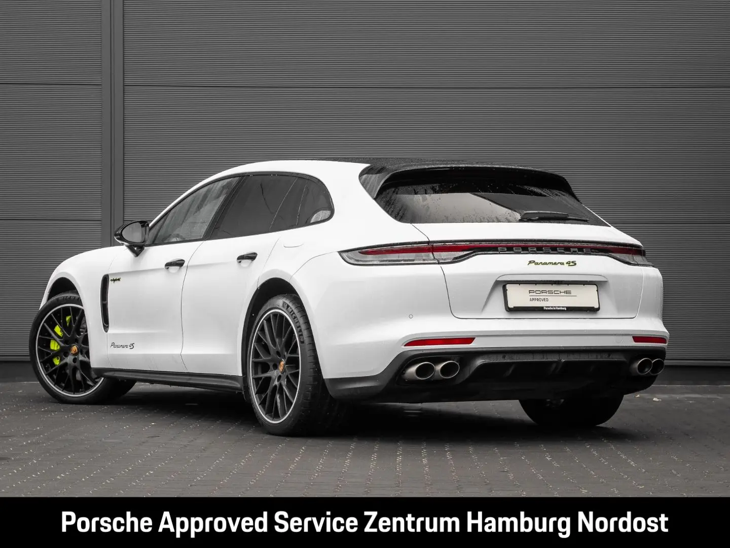 Panamera 4S E-Hybrid Sport Turismo Sportabgasan.