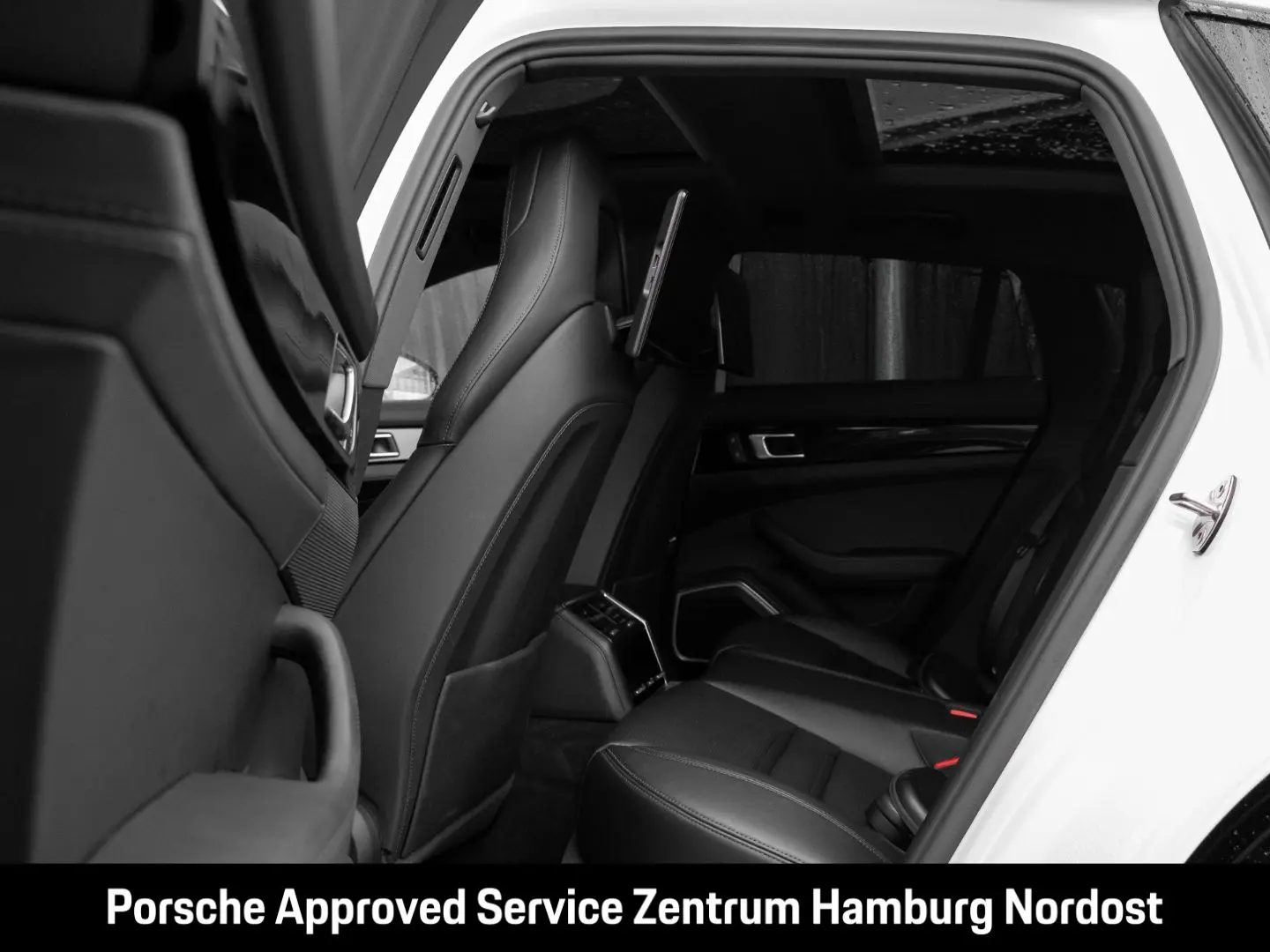 Panamera 4S E-Hybrid Sport Turismo Sportabgasan.