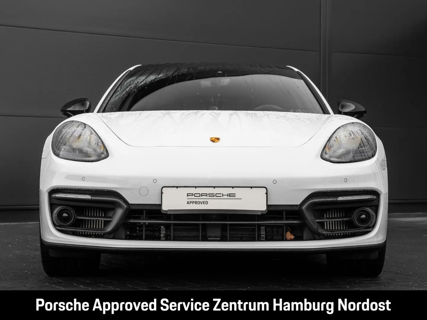 Panamera 4S E-Hybrid Sport Turismo Sportabgasan.