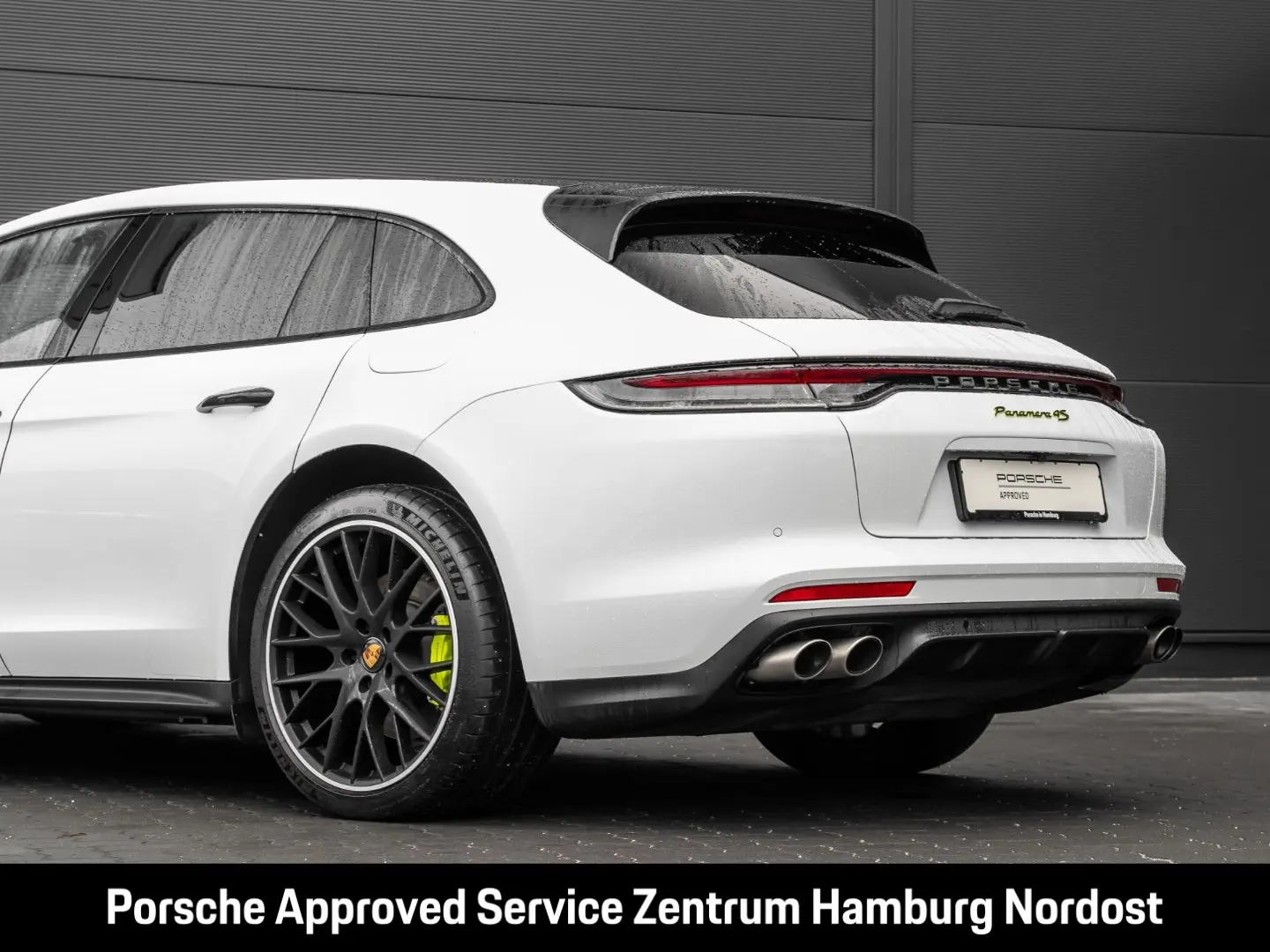 Panamera 4S E-Hybrid Sport Turismo Sportabgasan.