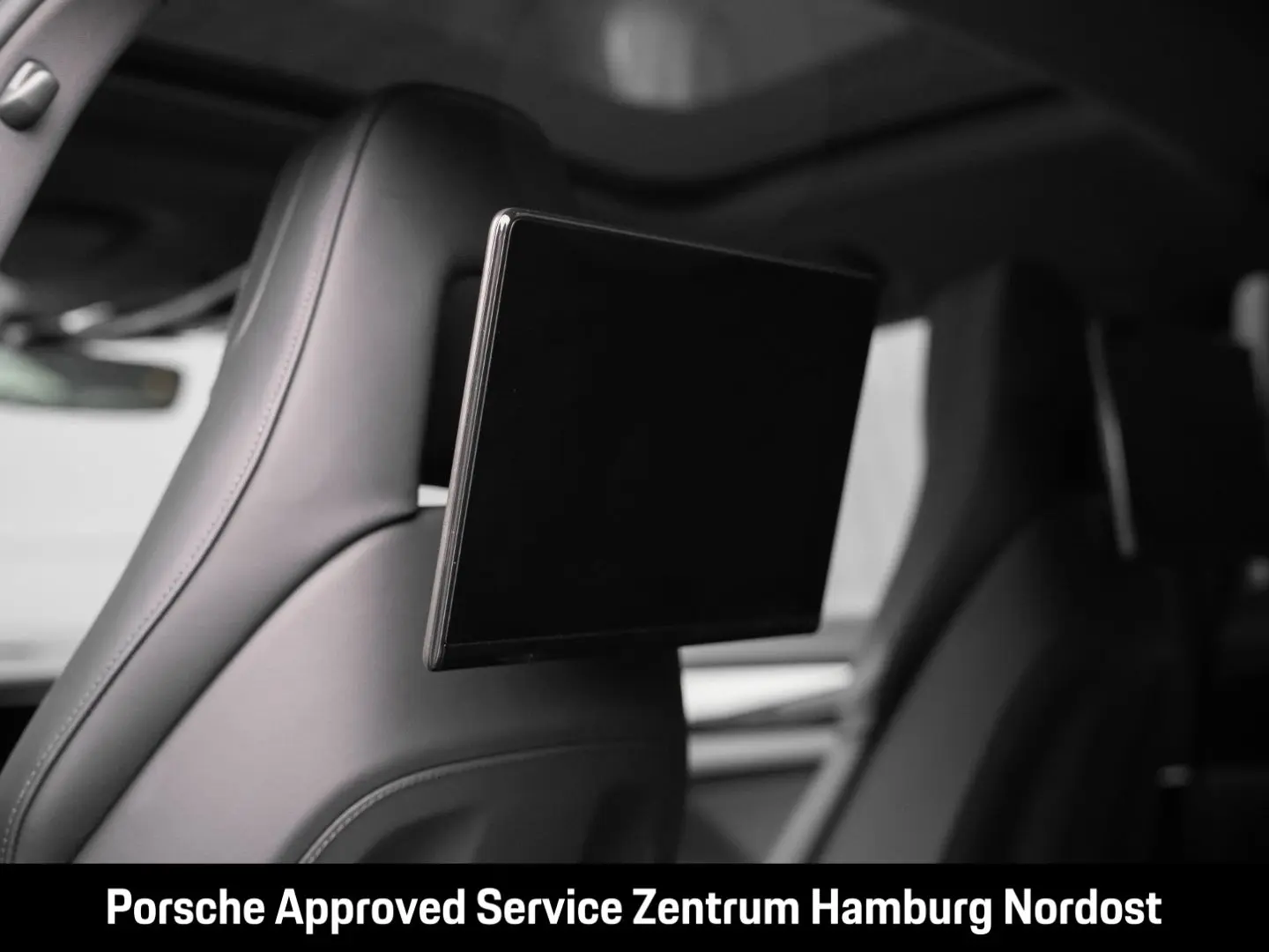 Panamera 4S E-Hybrid Sport Turismo Sportabgasan.