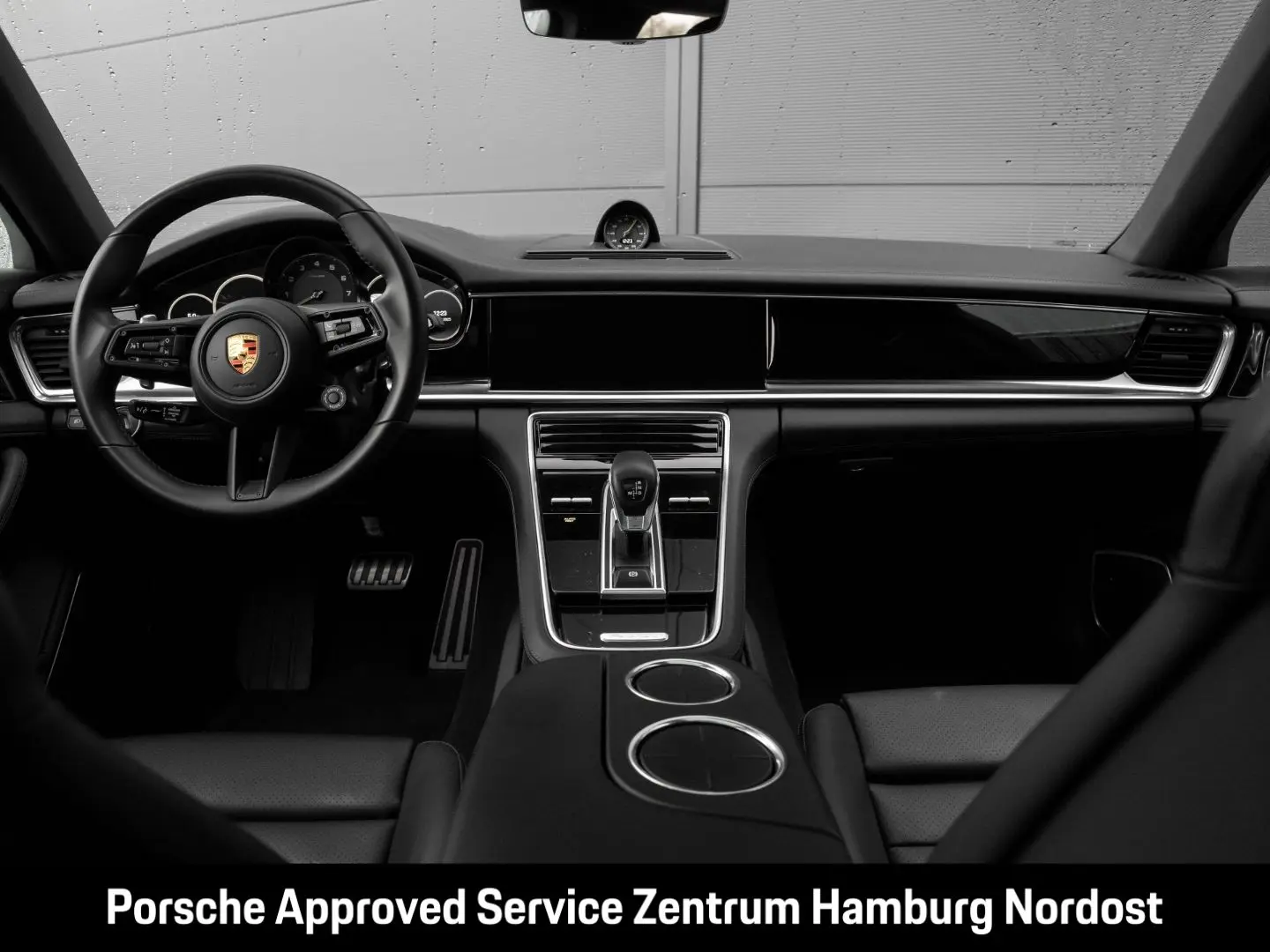 Panamera 4S E-Hybrid Sport Turismo Sportabgasan.