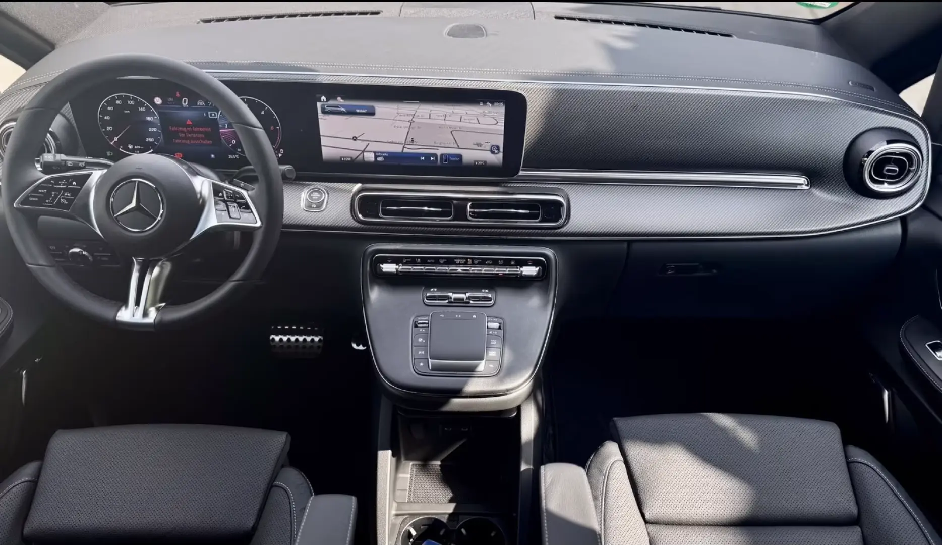 Mercedes-Benz V 300d AMG/ 8 Locuri/ Dispo din 12 Oct