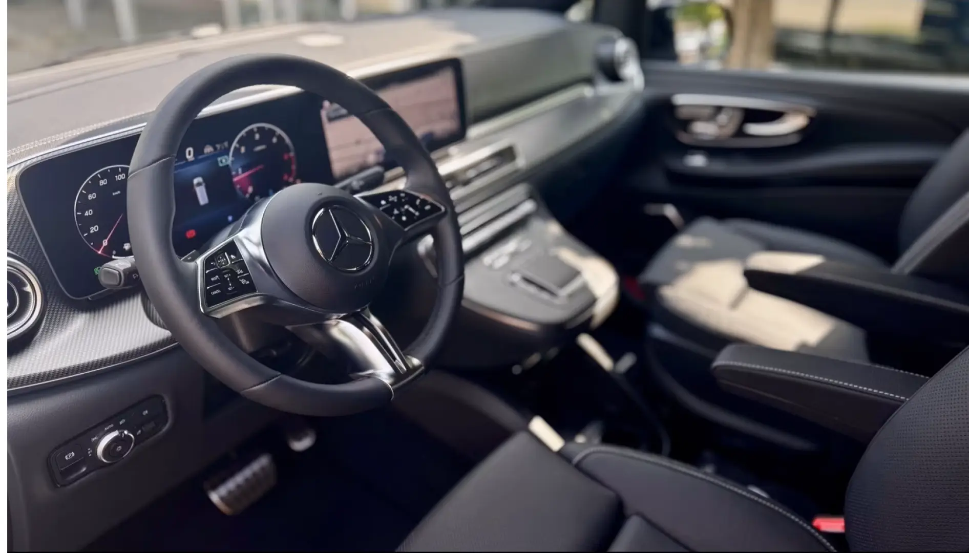 Mercedes-Benz V 300d AMG/ 8 Locuri/ Dispo din 12 Oct