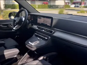 Mercedes-Benz V 300d AMG/ 8 Locuri/ Dispo din 12 Oct