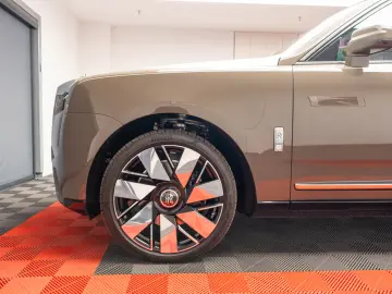 Rolls Royce Cullinan Facelift 2025