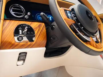 Rolls Royce Cullinan Facelift 2025