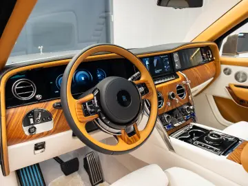 Rolls Royce Cullinan Facelift 2025