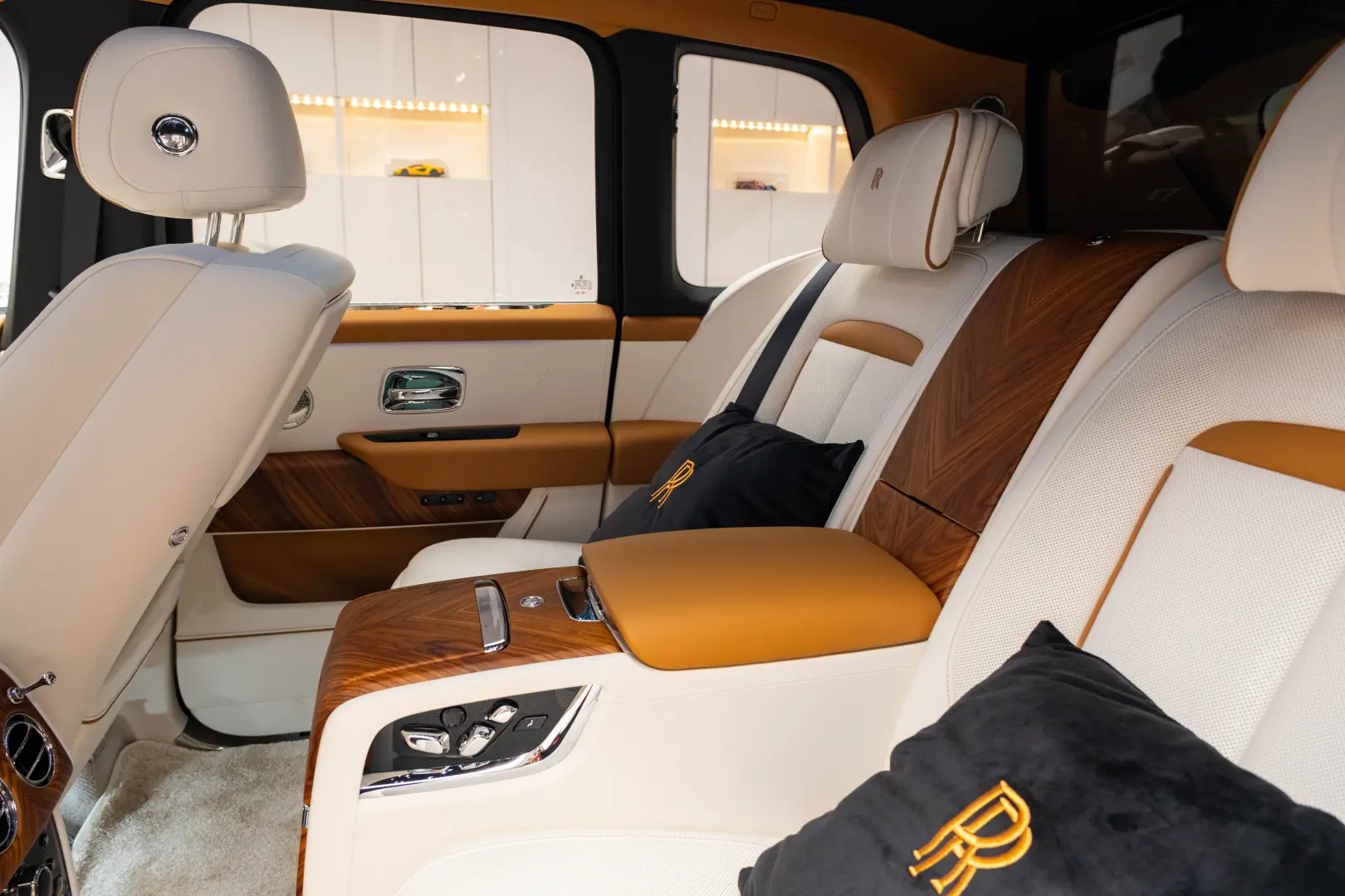 Rolls Royce Cullinan Facelift 2025