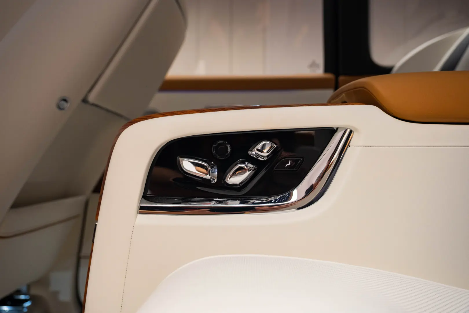 Rolls Royce Cullinan Facelift 2025