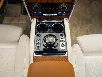 Rolls Royce Cullinan Facelift 2025