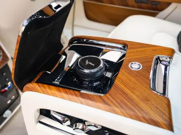 Rolls Royce Cullinan Facelift 2025