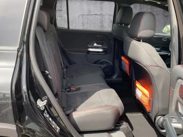GLB 250 4M AMG+NIGHT+360°+DISTRO+PANO+AHK+SOUND