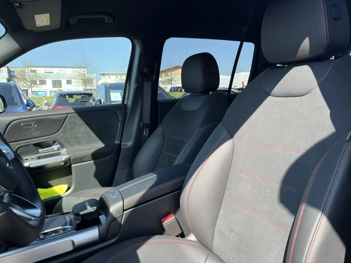 GLB 250 AMG+MULTIBEAM+KAMERA+TOTWINKELASSISTENT