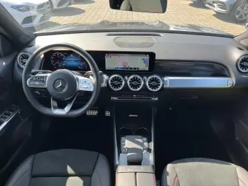 GLB 250 AMG+MULTIBEAM+KAMERA+TOTWINKELASSISTENT