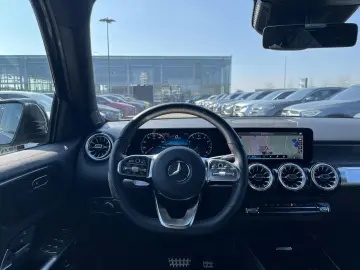 GLB 250 AMG+MULTIBEAM+KAMERA+TOTWINKELASSISTENT