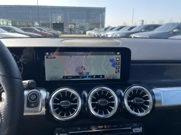 GLB 250 AMG+MULTIBEAM+KAMERA+TOTWINKELASSISTENT
