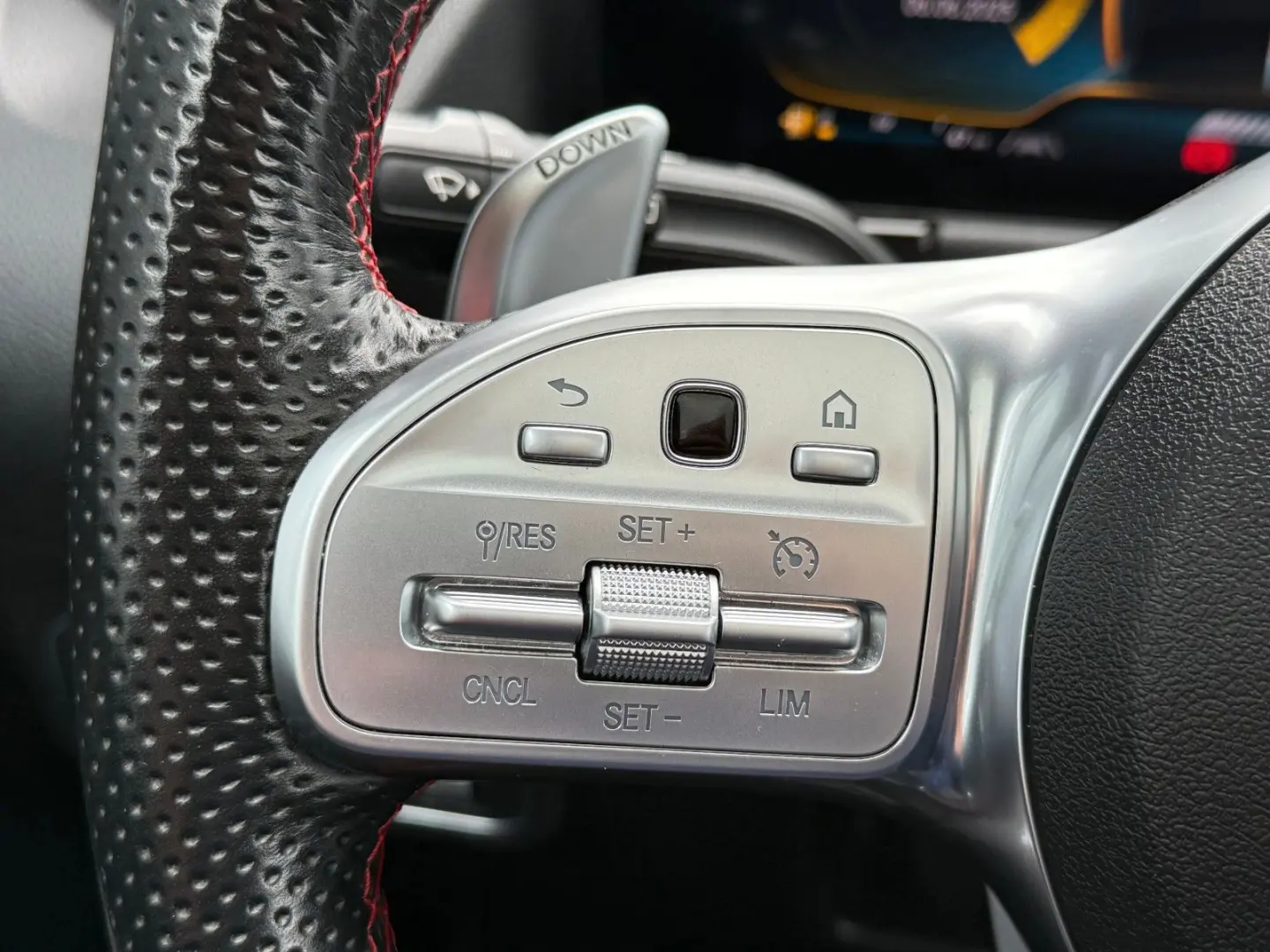 GLA 35 AMG 4M*Wides*PANO*NAVI*LED*AMBIENTE*KAMER