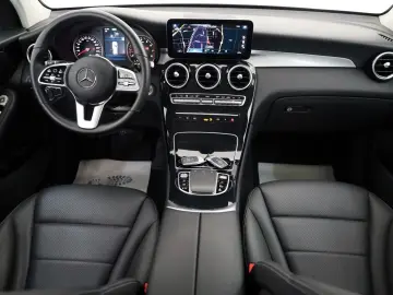 GLC 200 4M,Leder,Navi,LED,Kamera,AHK elek.,SR+WR