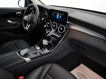 GLC 200 4M,Leder,Navi,LED,Kamera,AHK elek.,SR+WR