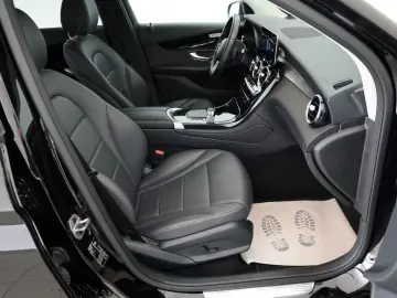 GLC 200 4M,Leder,Navi,LED,Kamera,AHK elek.,SR+WR