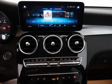 GLC 200 4M,Leder,Navi,LED,Kamera,AHK elek.,SR+WR