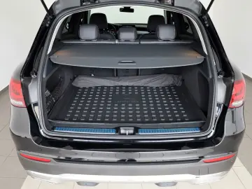 GLC 200 4M,Leder,Navi,LED,Kamera,AHK elek.,SR+WR