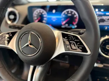 GLB 220 4M Progressive +LED+NAVI+DAB+Panorama+