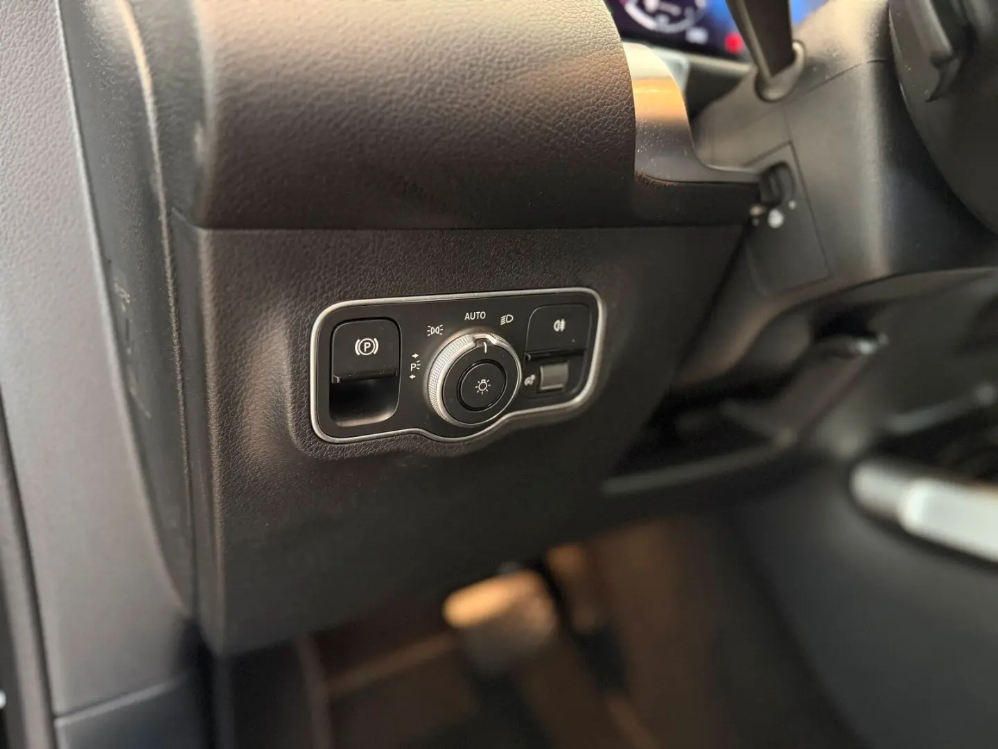 GLB 220 4M Progressive +LED+NAVI+DAB+Panorama+