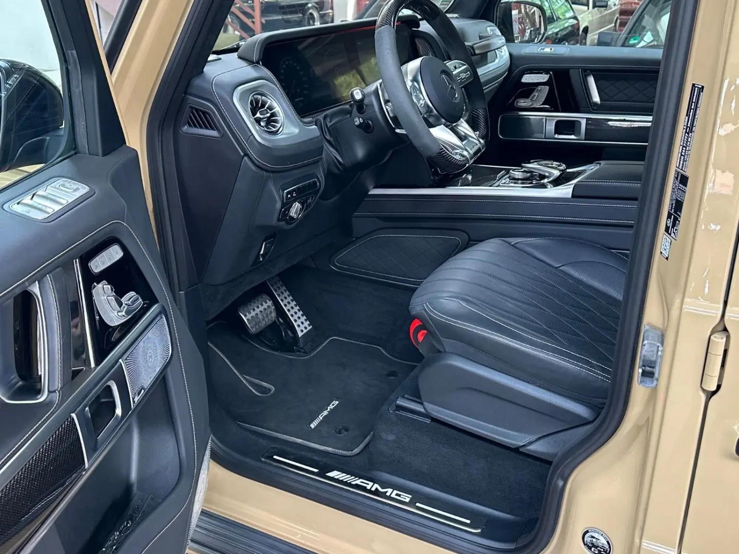 G63 AMG MANUFAKTUR NIGHT+DRIVER P. LED BURMESTER