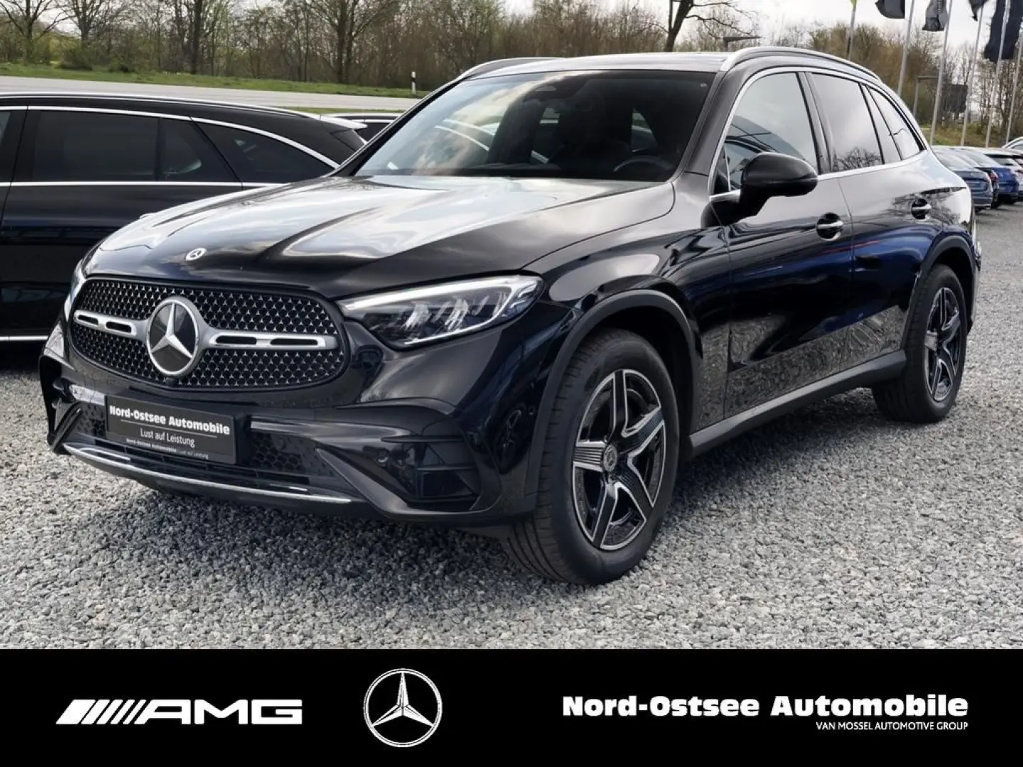GLC 200 4M AMG PANO MEMORY KAMERA AHK LED AMBIE