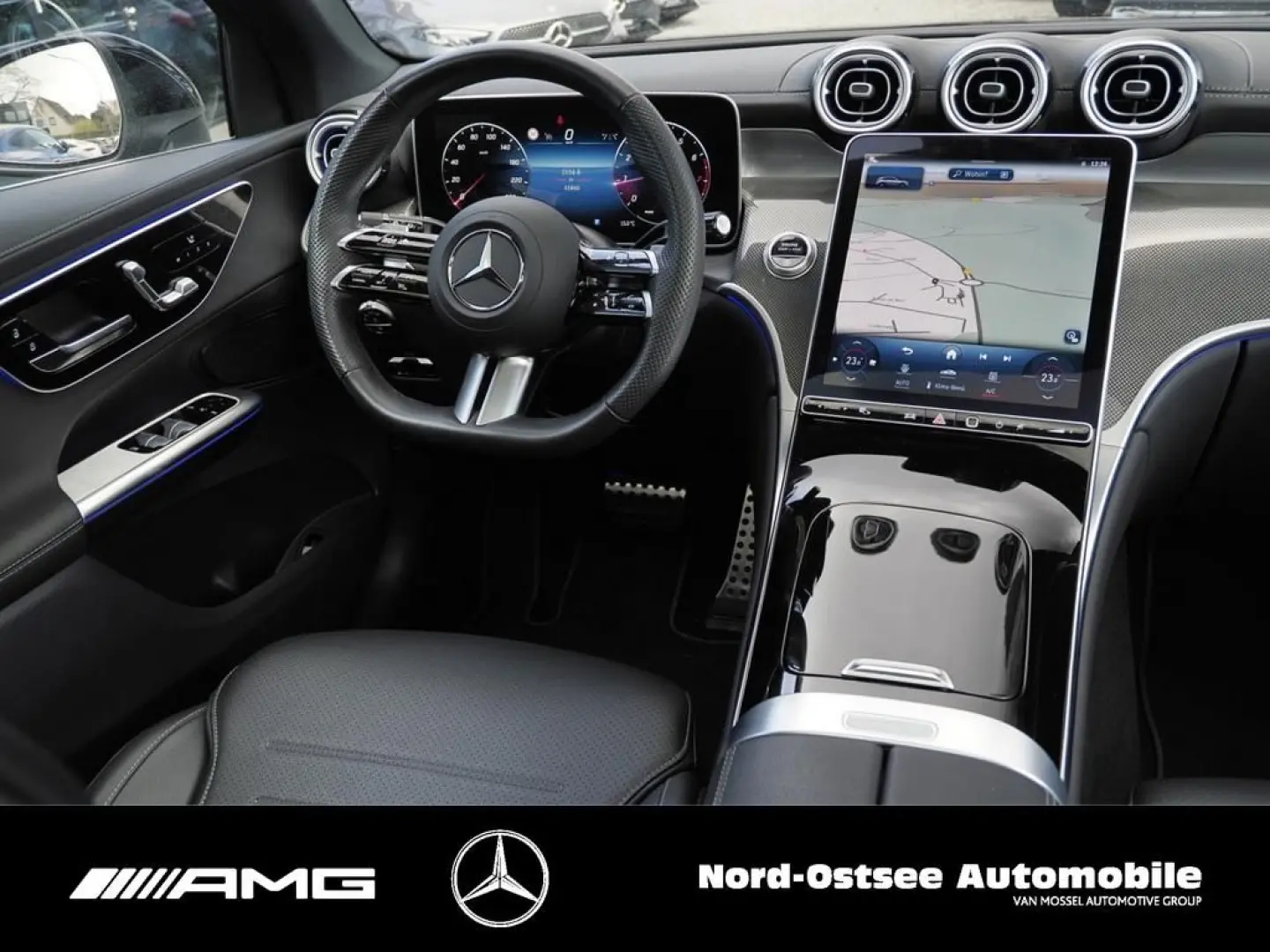 GLC 200 4M AMG PANO MEMORY KAMERA AHK LED AMBIE